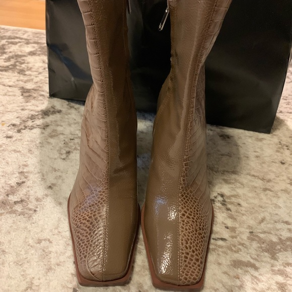 SAM EDELMAN BOOTS - Picture 2 of 5